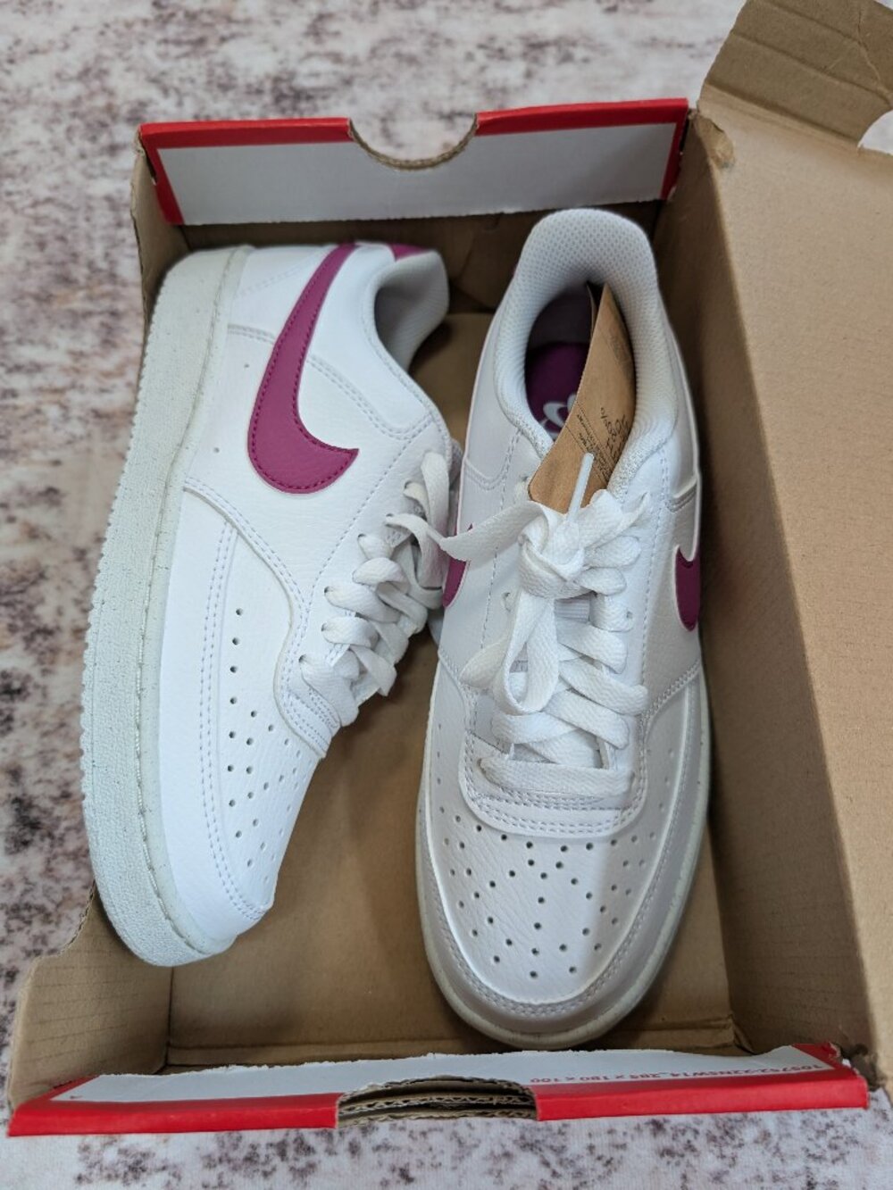 NWT Nike Court Vision Low Women’s Size 6 – White/Plum – Tags & Box